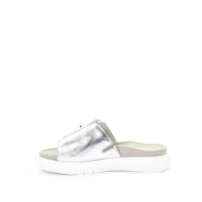 NN213205 4375161 (5).jpg