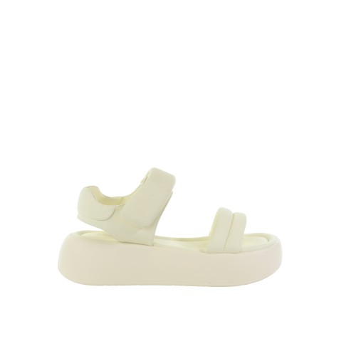 Damskie skórzane off-white  klapki  GOE TT2N4105