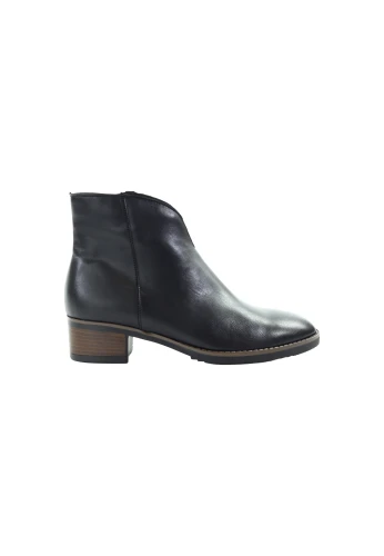 Damskie kowbojki czarne Gabor 8066.01.002